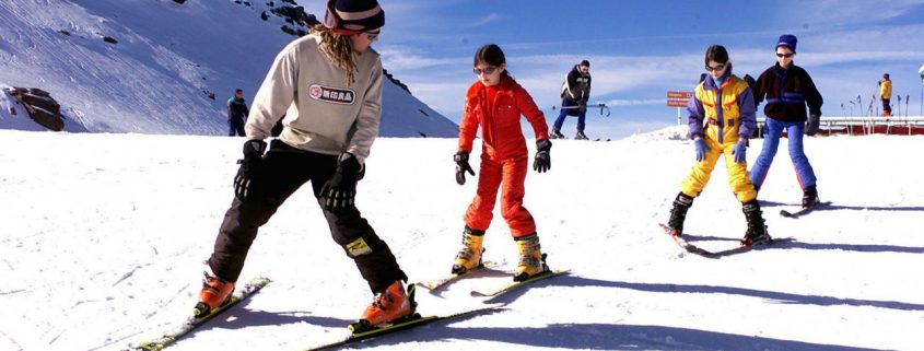 esquiando en la nieve